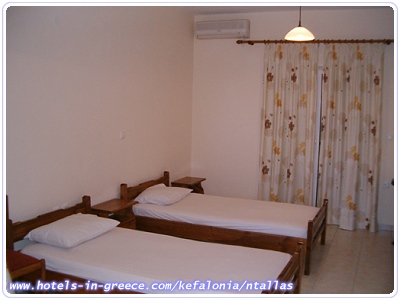 NTALLAS ROOMS TO RENT, Photo 10