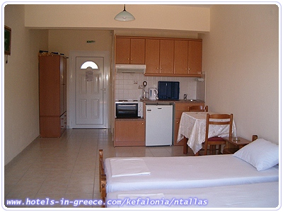 NTALLAS ROOMS TO RENT, Photo 2