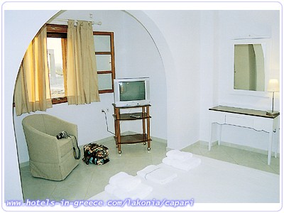 CAPARI FURNISHED APARTMENTS, Photo 5