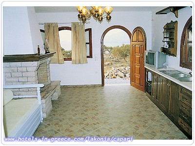 CAPARI FURNISHED APARTMENTS, Photo 6